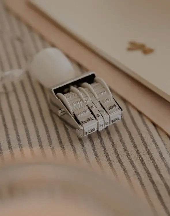 Chelsea Roller Date Stamp